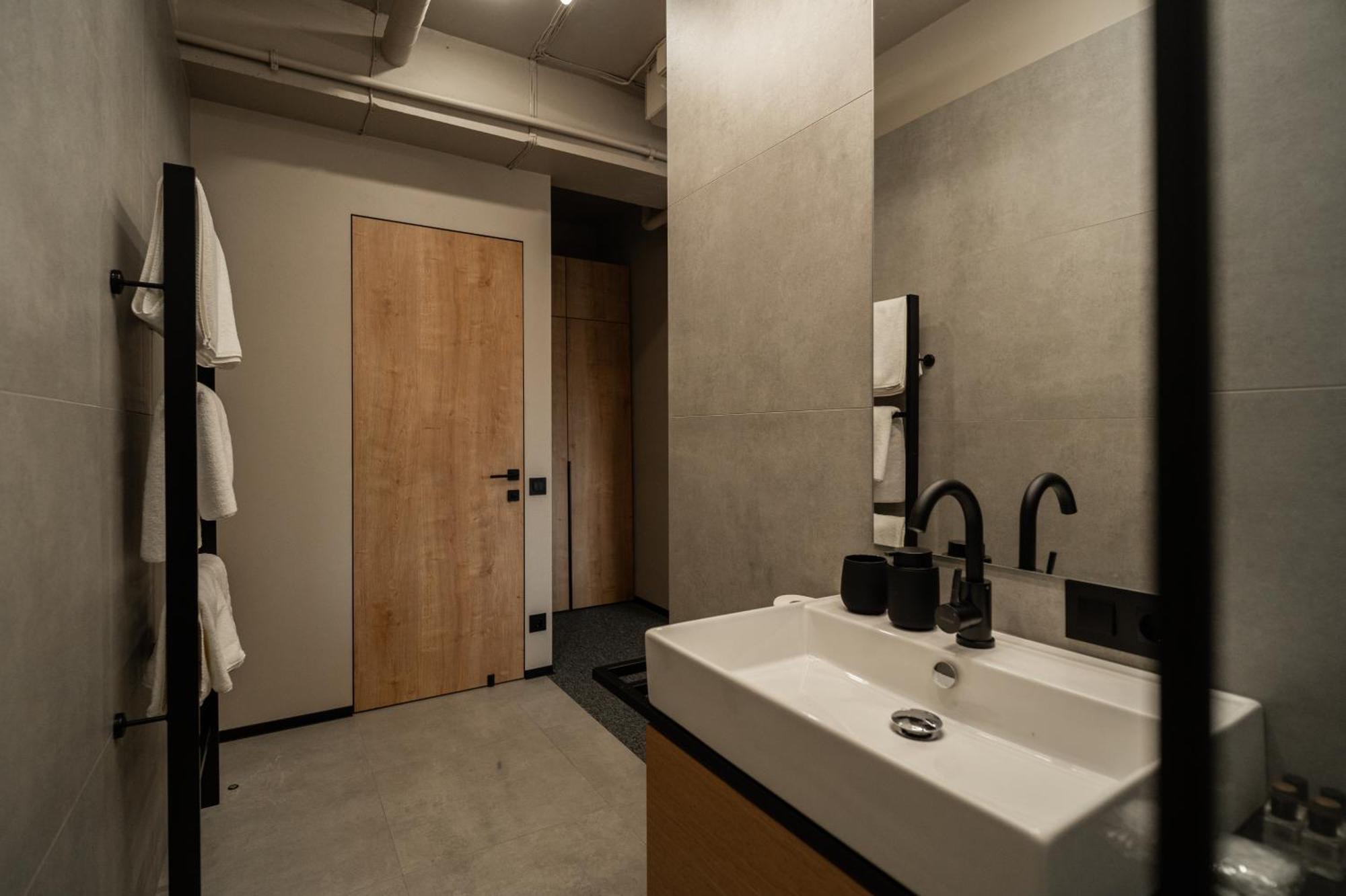 Hotel Miramar Smart Room Kovel' Exterior photo