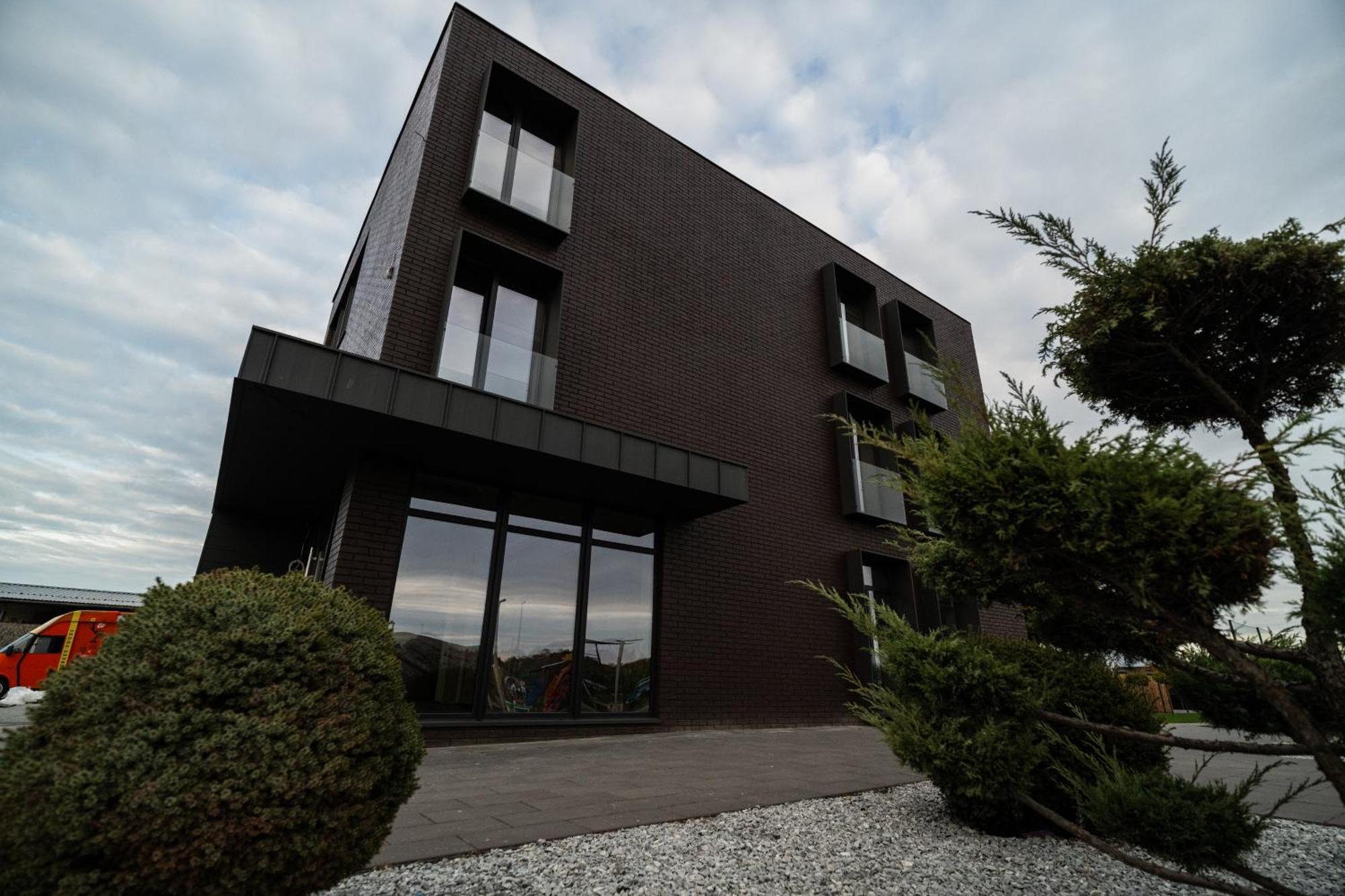 Hotel Miramar Smart Room Kovel' Exterior photo