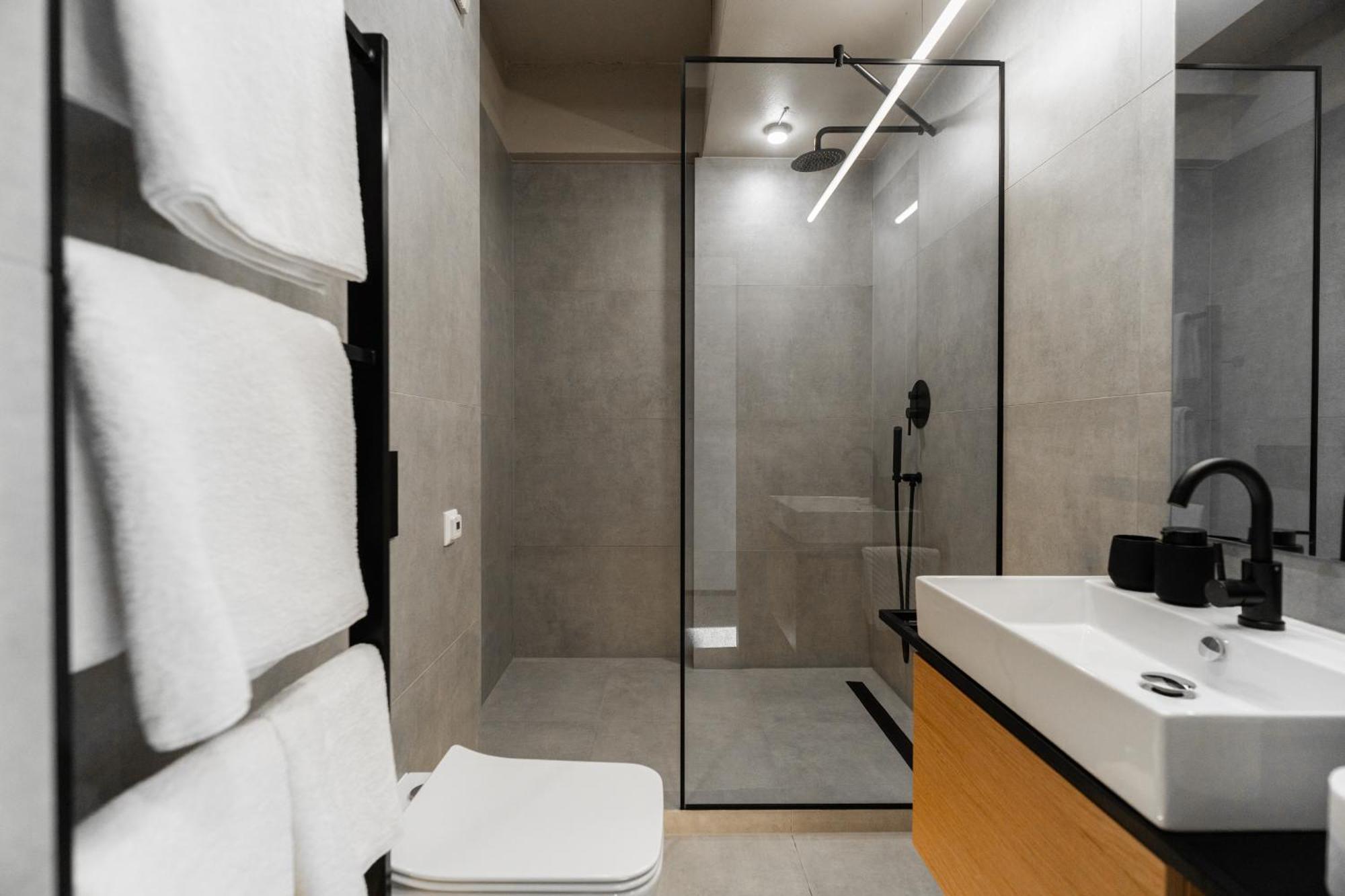 Hotel Miramar Smart Room Kovel' Exterior photo