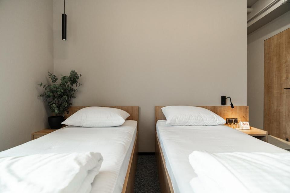 Hotel Miramar Smart Room Kovel' Exterior photo
