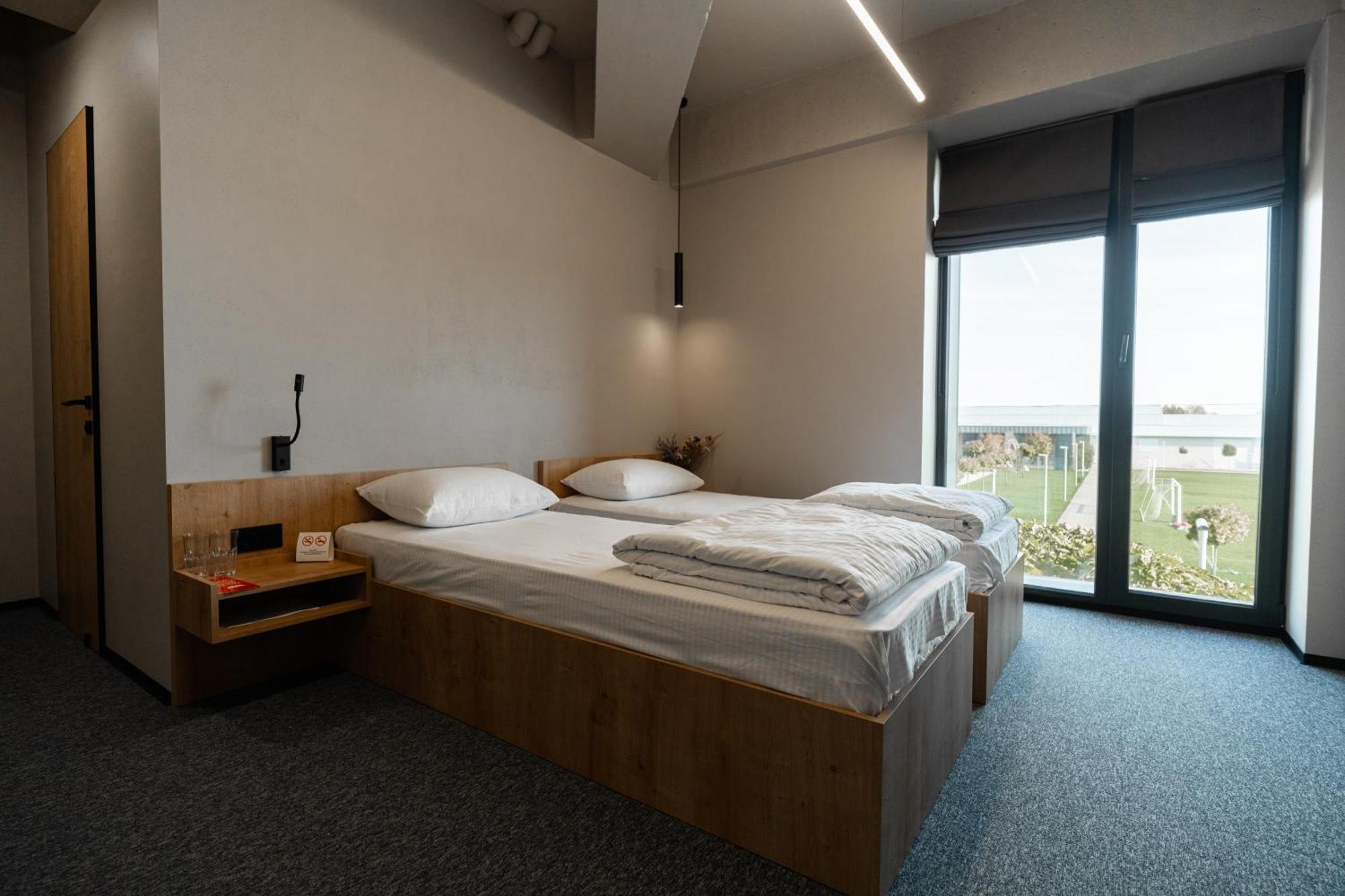 Hotel Miramar Smart Room Kovel' Exterior photo
